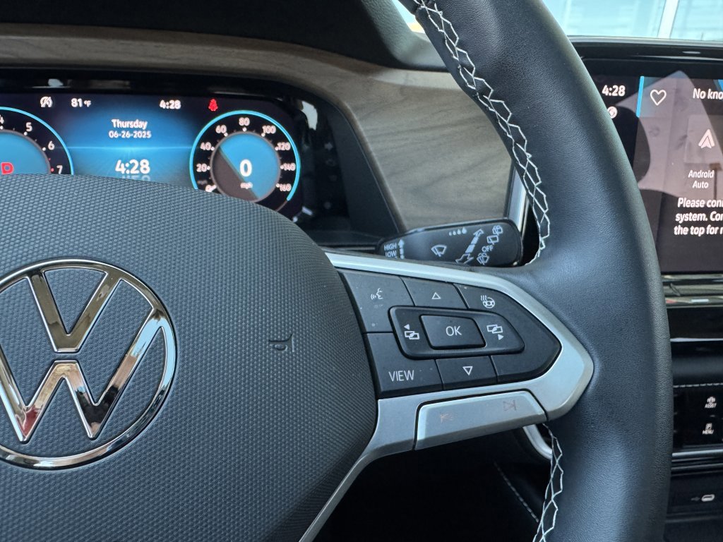 Used 2024 Volkswagen Atlas SE w/ Panoramic Sunroof Package image 31