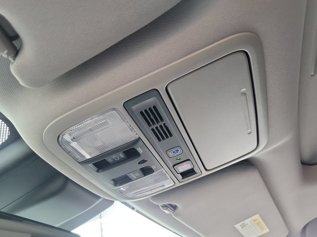 Used 2018 Honda Odyssey Elite image 15