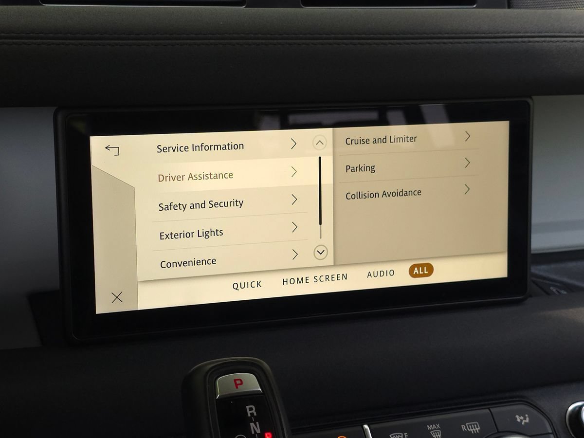 Used 2023 Land Rover Defender 90 S AWD/4WD image 40