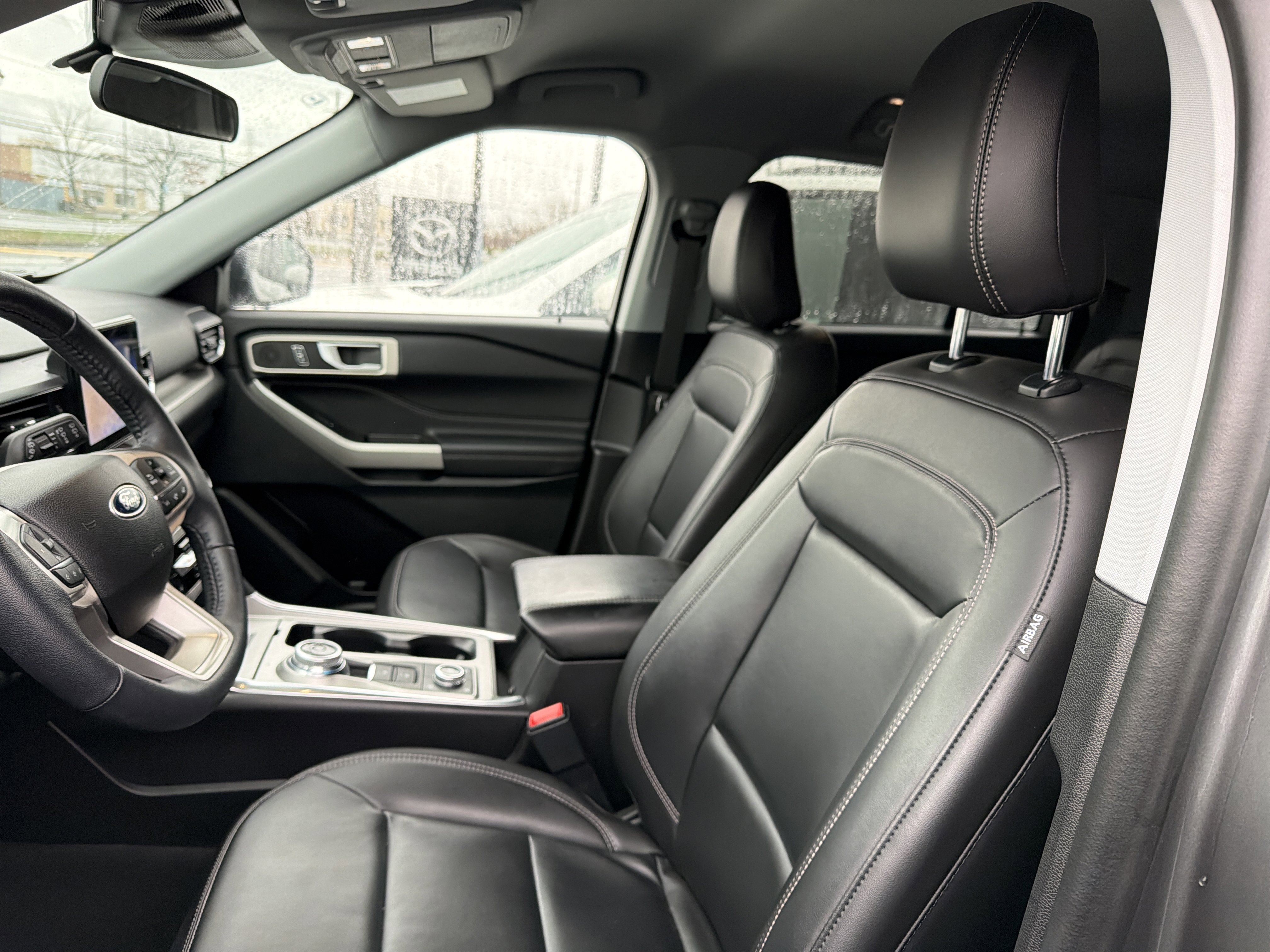 Used 2023 Ford Explorer XLT w/ Equipment Group 202A image 9