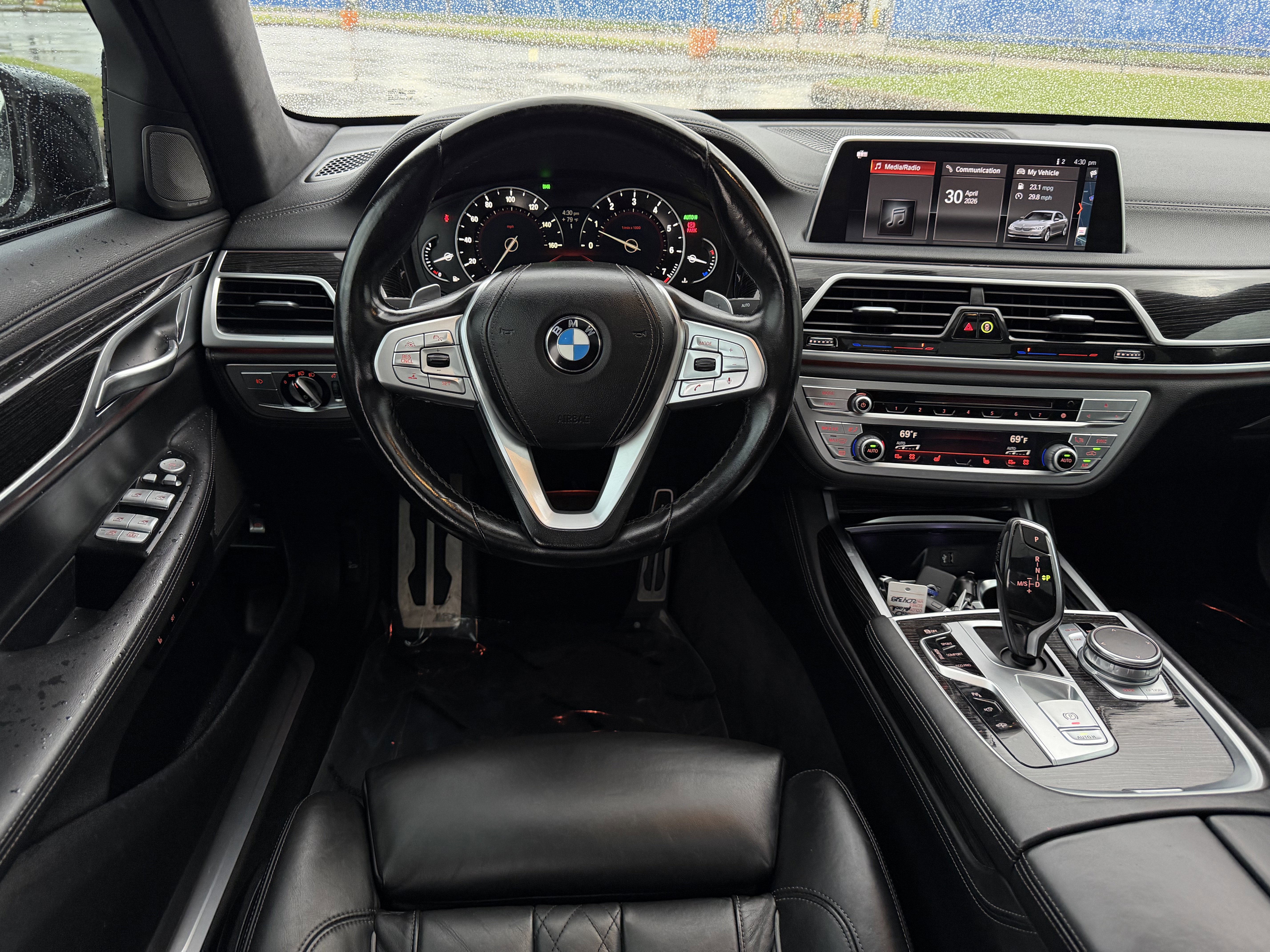 Used 2019 BMW 750i RWD image 20