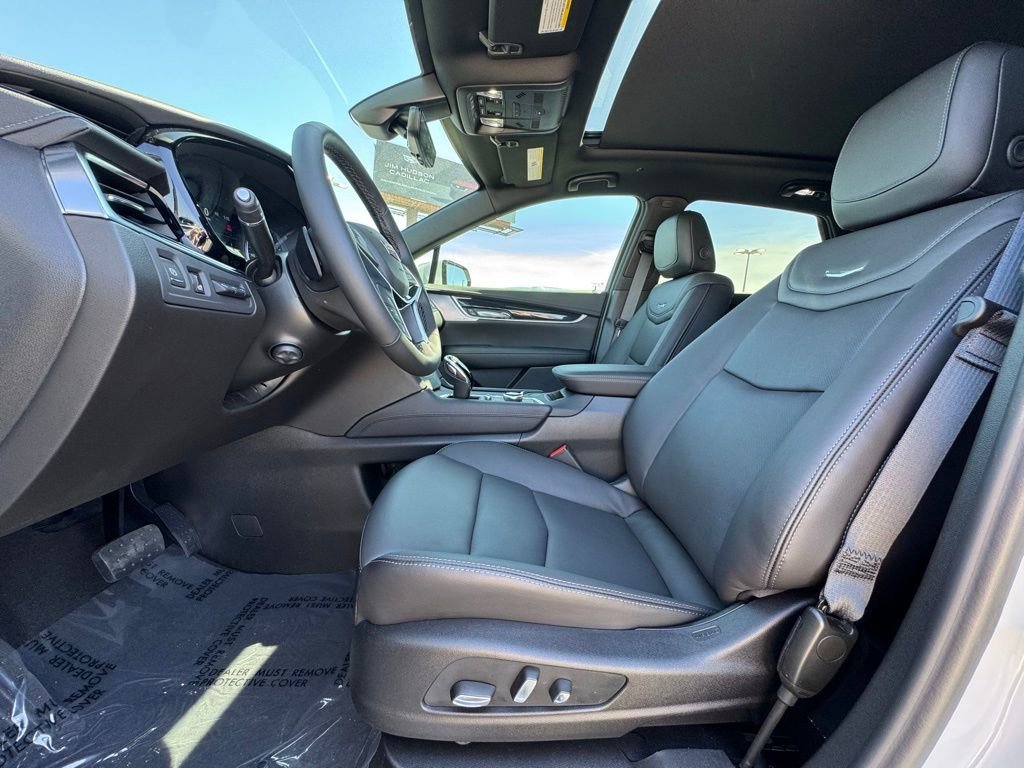 New 2026 Cadillac XT5 Premium Luxury w/ Driver Assist Package FWD image 24