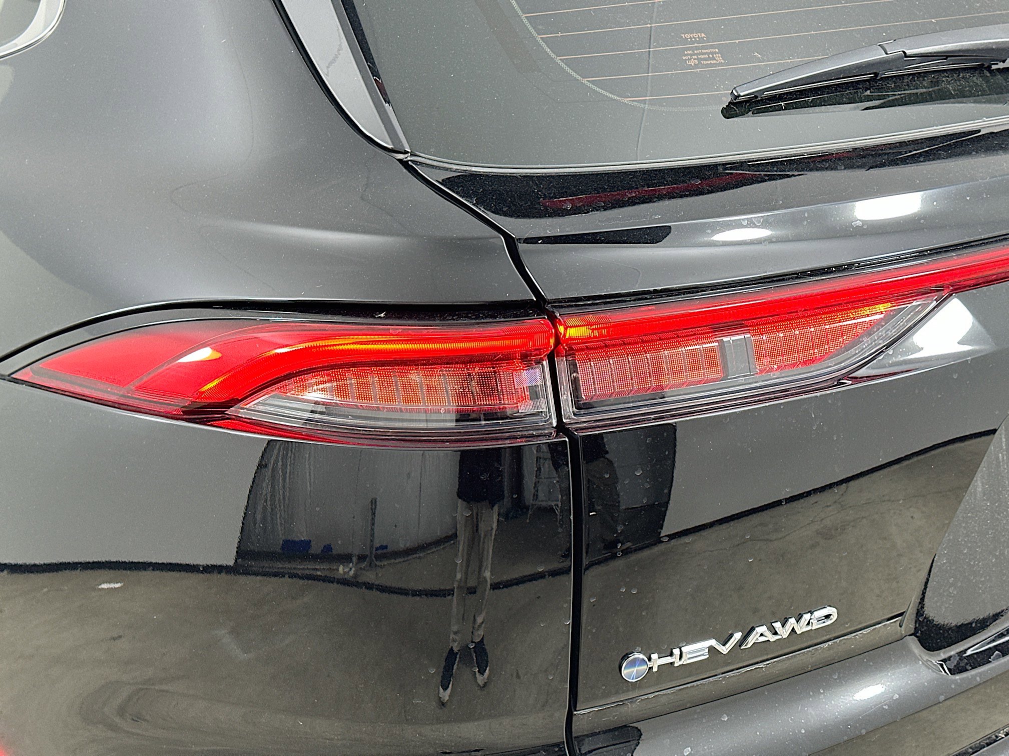 Used 2025 Toyota Crown Signia w/ Advanced Technology Package image 44