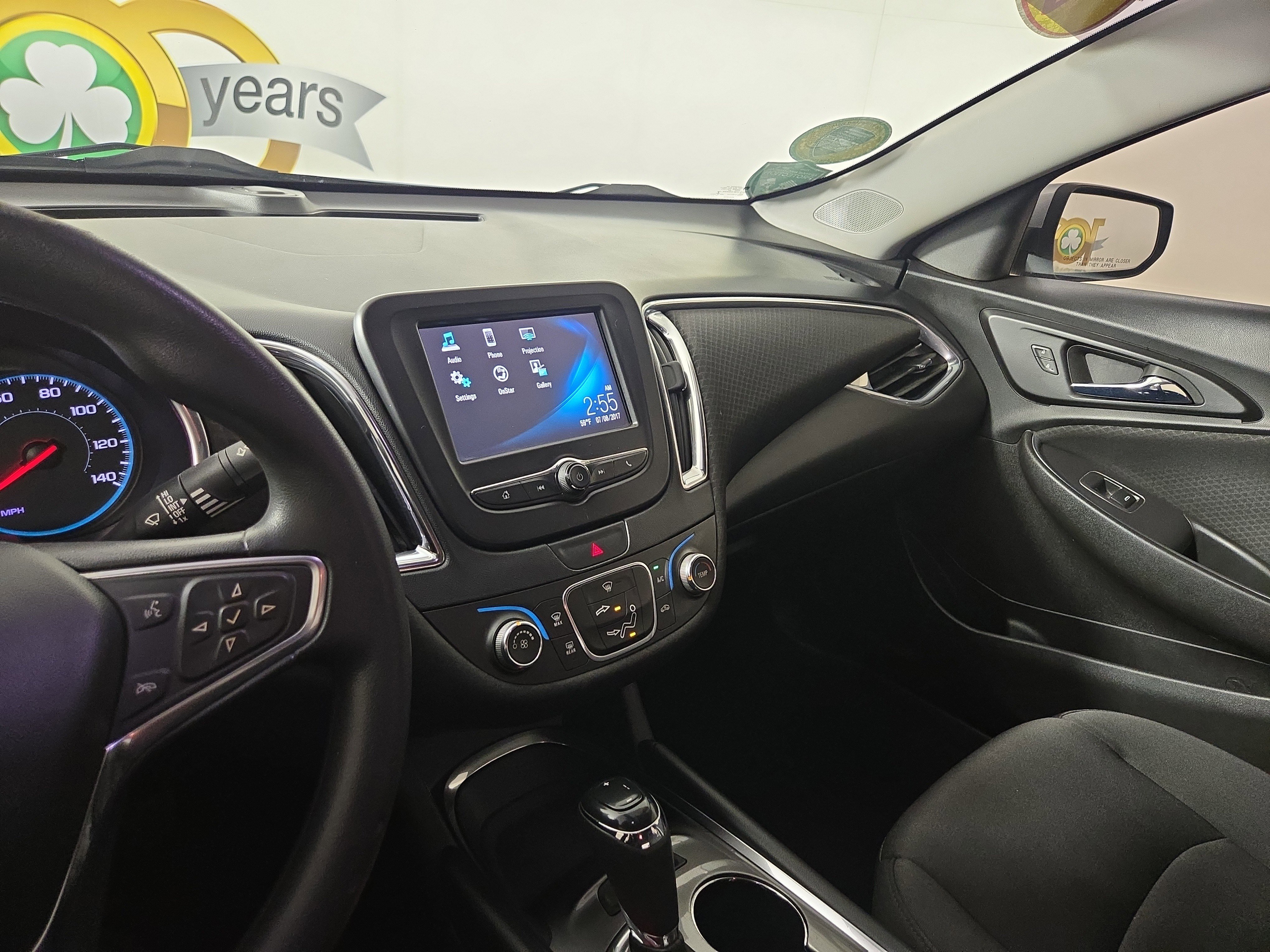 Used 2018 Chevrolet Malibu LT FWD image 21