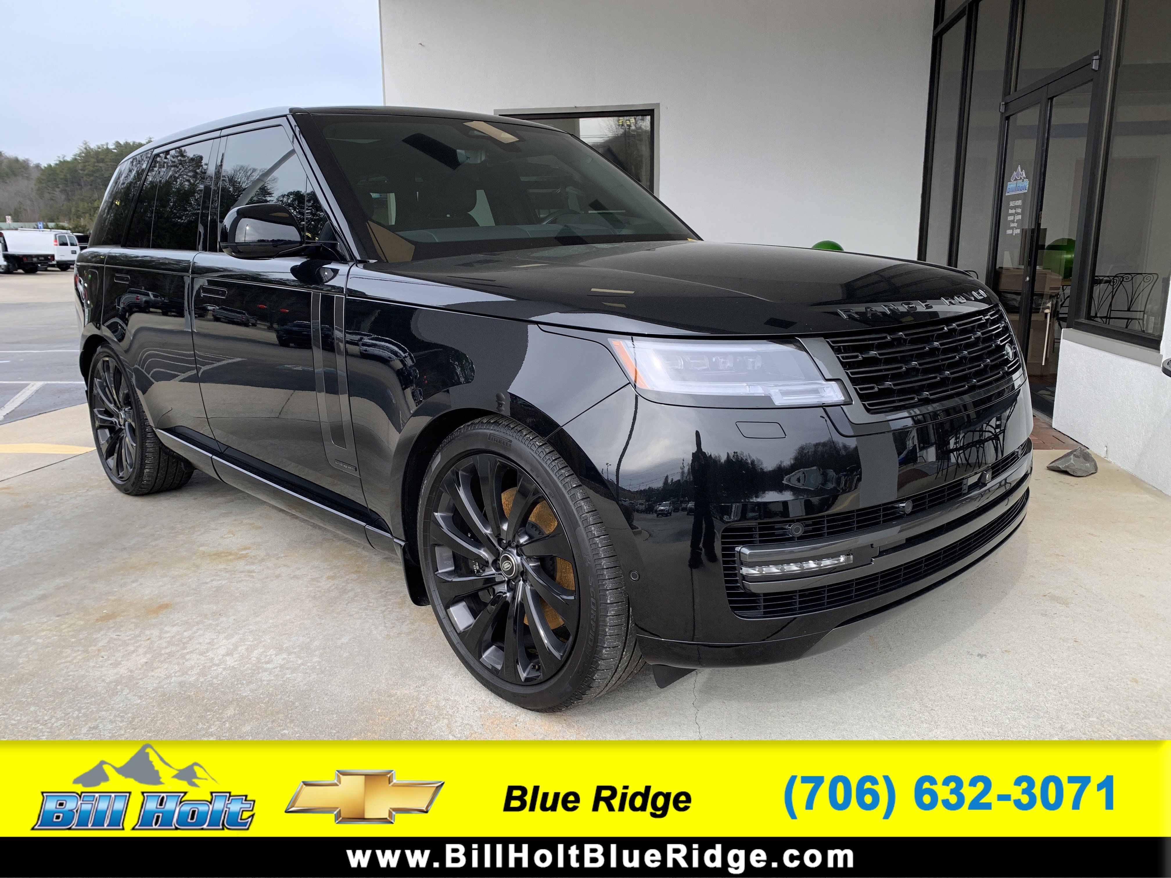 Used 2025 Land Rover Range Rover Autobiography image 1