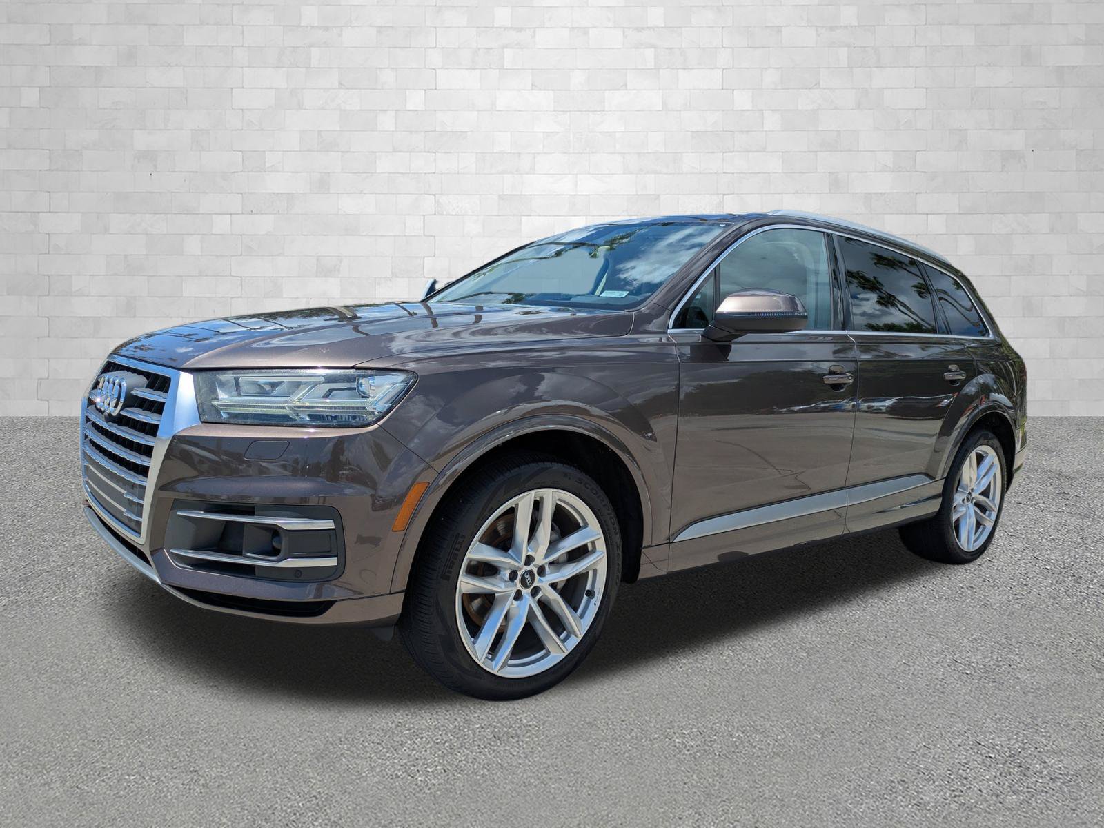 Used 2017 Audi Q7 3.0T Prestige w/ Prestige Package AWD/4WD image 5