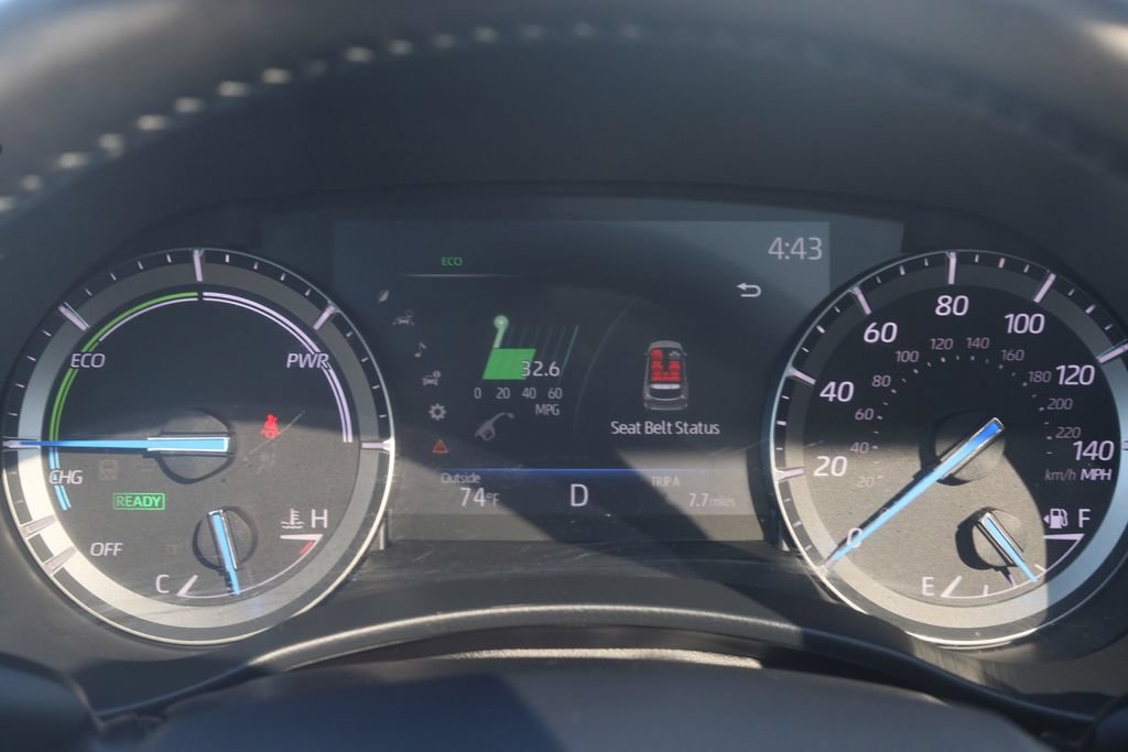 Used 2020 Toyota Highlander XLE AWD/4WD image 36