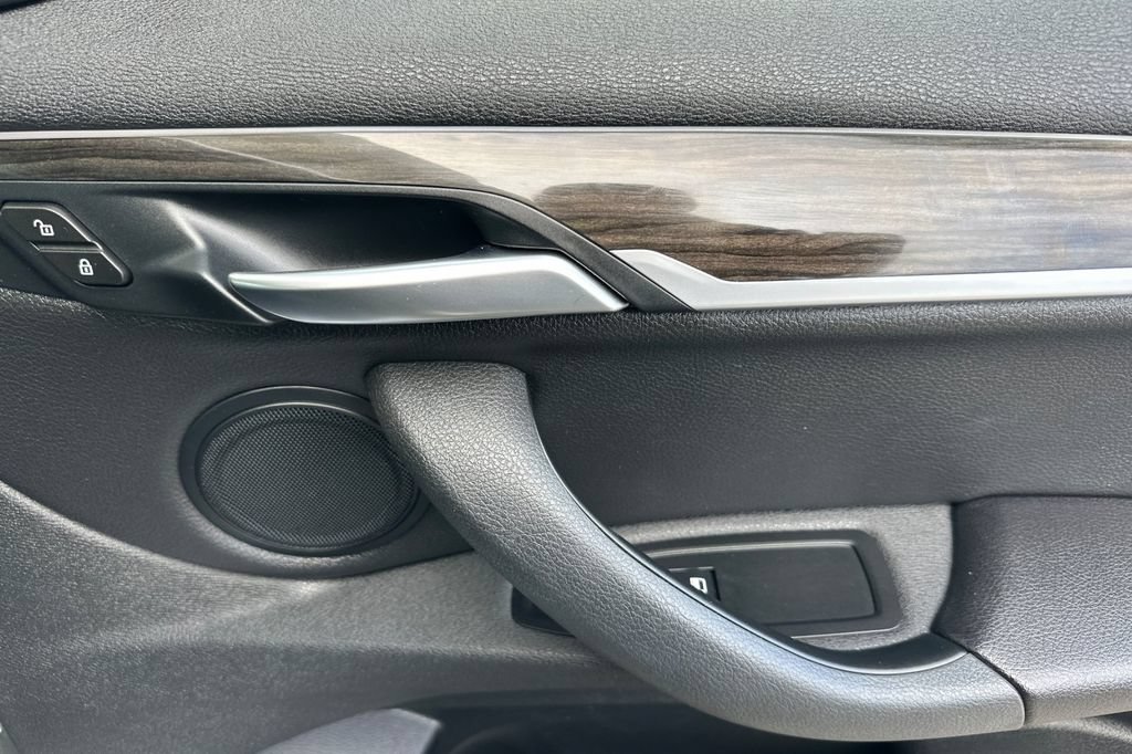 Used 2019 BMW X1 sDrive28i w/ M Sport Package FWD image 19