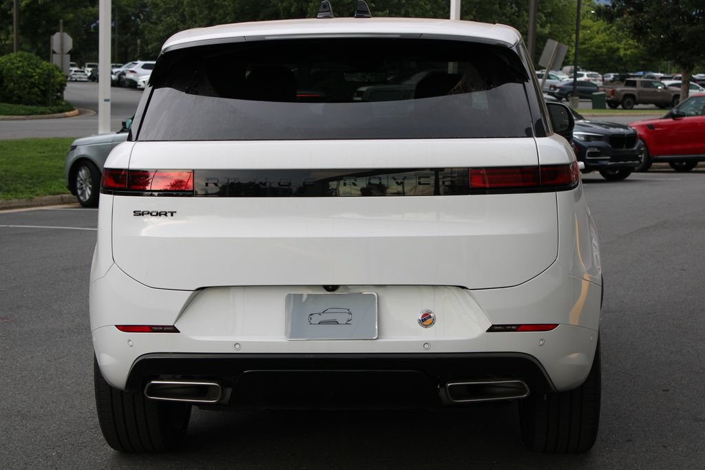 New 2026 Land Rover Range Rover Sport Dynamic SE AWD/4WD image 5