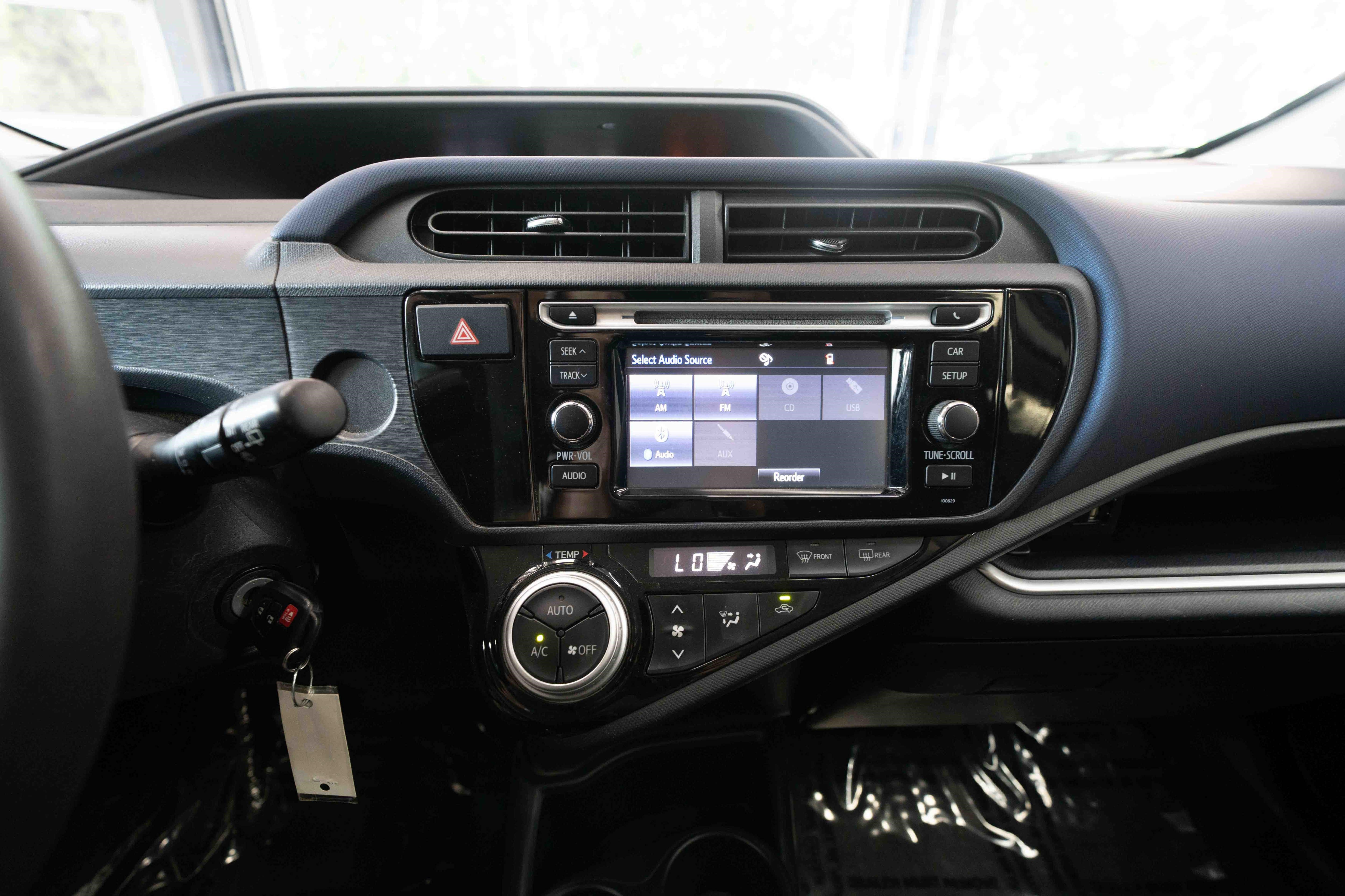 Used 2017 Toyota Prius C Two FWD image 15