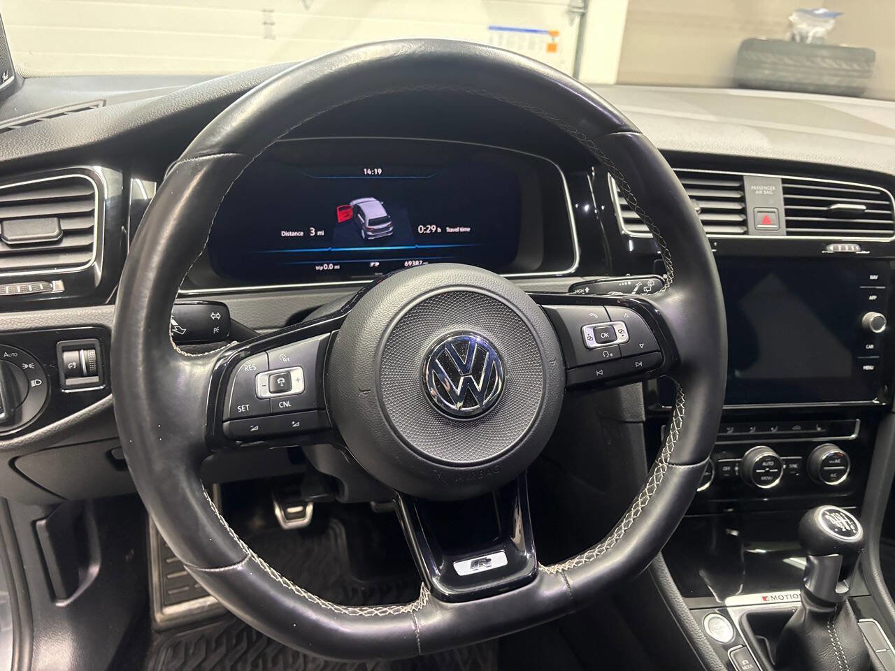 Used 2018 Volkswagen Golf 4-Door AWD/4WD image 21