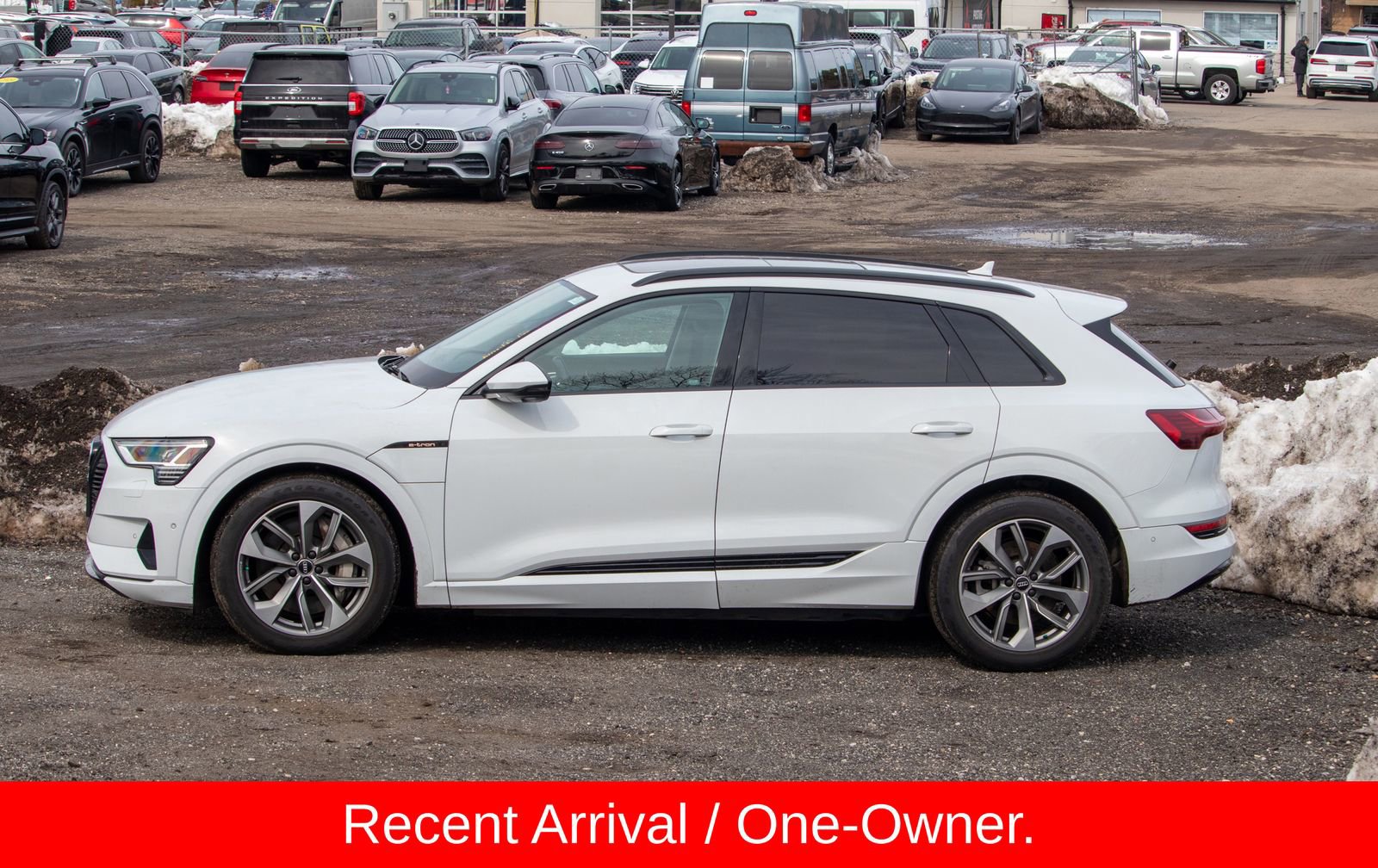 Used 2021 Audi e-tron Premium Plus w/ Premium Plus Package image 4