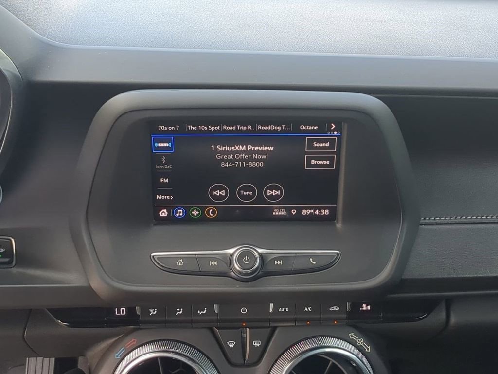 Used 2020 Chevrolet Camaro LT image 25