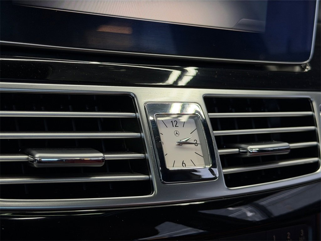 Used 2015 Mercedes-Benz CLS 550 4MATIC w/ Premium Package image 24