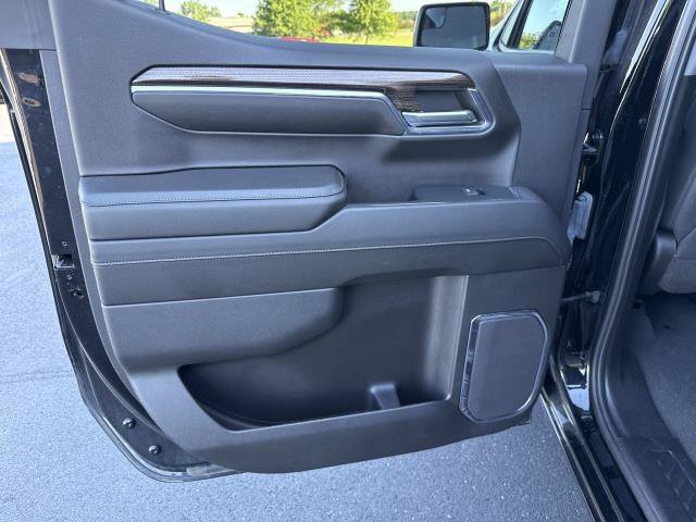 Used 2024 Chevrolet Silverado 1500 LT AWD/4WD image 23