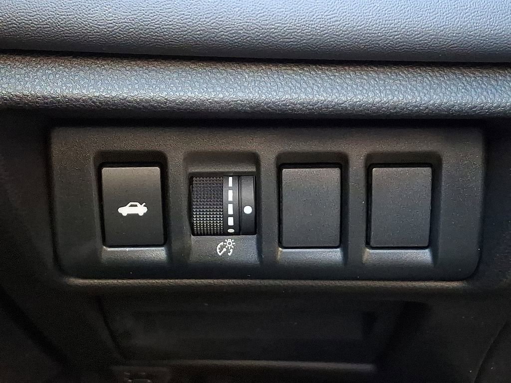 Used 2023 Subaru Legacy Limited image 23