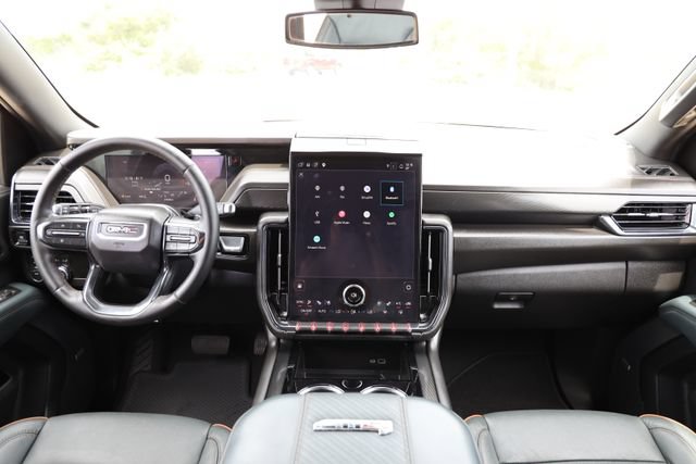 Used 2025 GMC Yukon AT4 AWD/4WD image 11