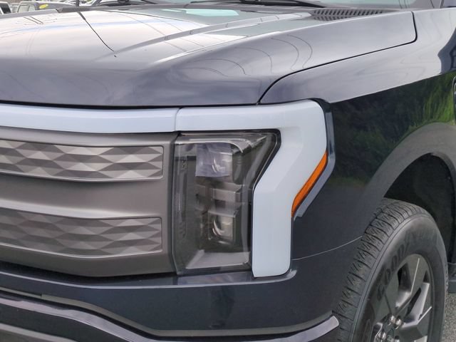 Used 2023 Ford F150 Lightning Lariat AWD/4WD image 9