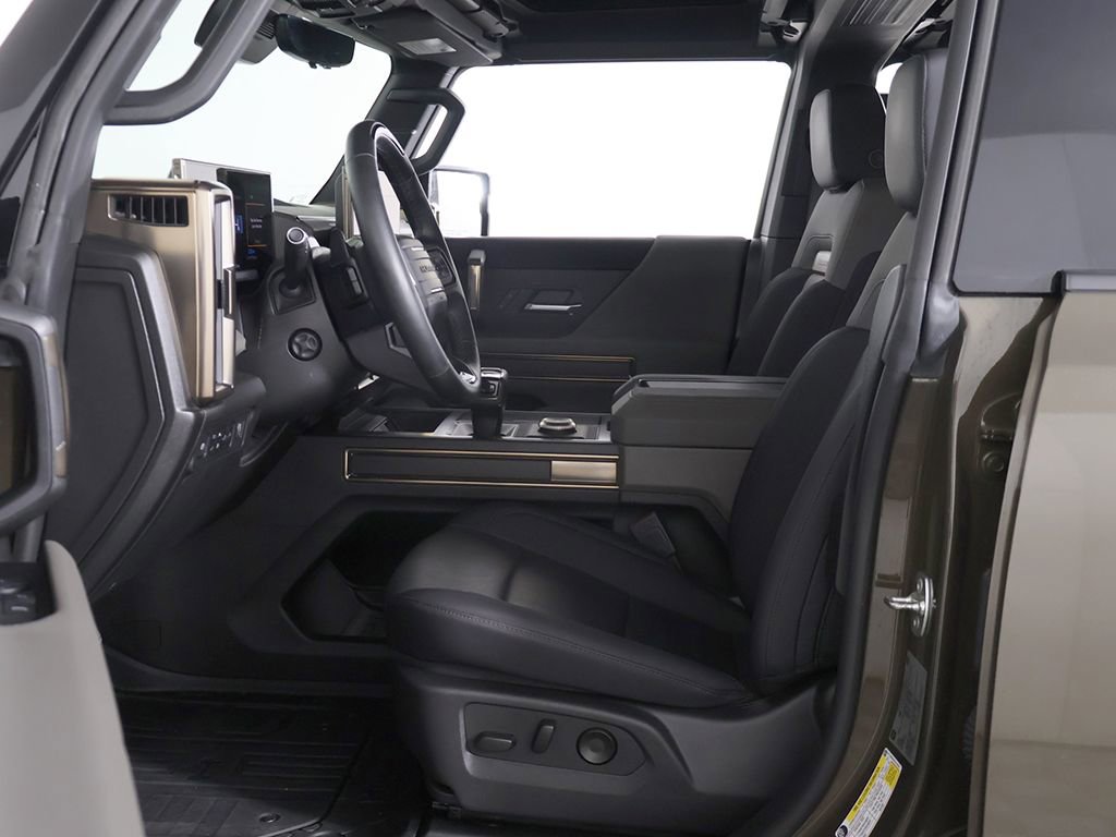 Used 2025 GMC Hummer EV 2X w/ Extreme Off-Road Package AWD/4WD image 32