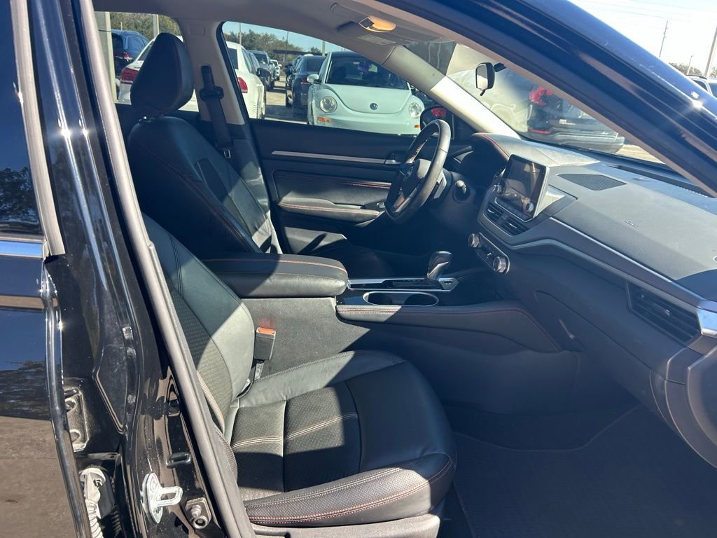 Used 2023 Nissan Altima 2.5 SR image 34