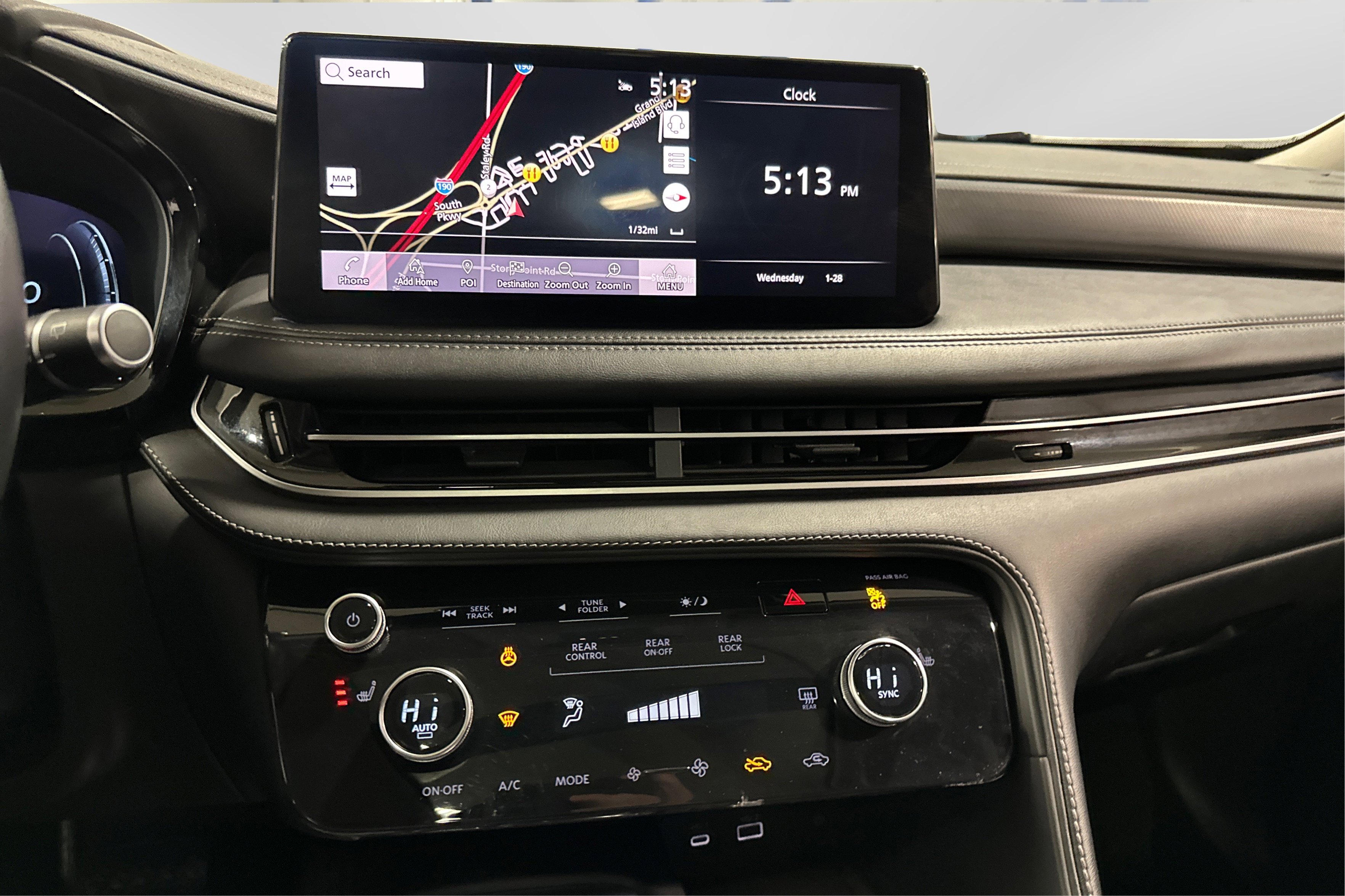 Used 2024 INFINITI QX60 Luxe image 27