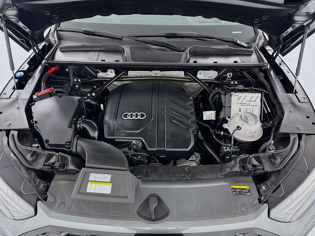 Used 2023 Audi Q5 2.0T Prestige w/ Prestige Package image 30