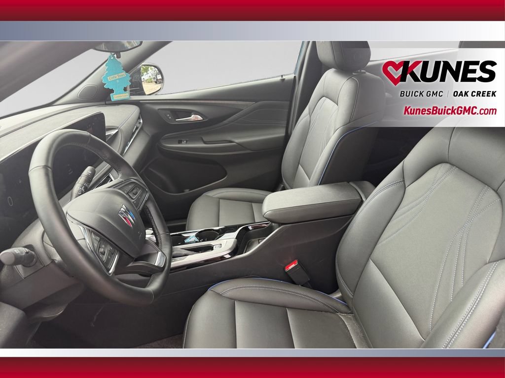 Used 2025 Buick Envista Sport Touring w/ Convenience I Package FWD image 22