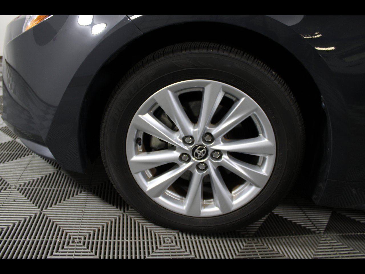 Used 2025 Toyota Corolla LE w/ LE Premium Package FWD image 26