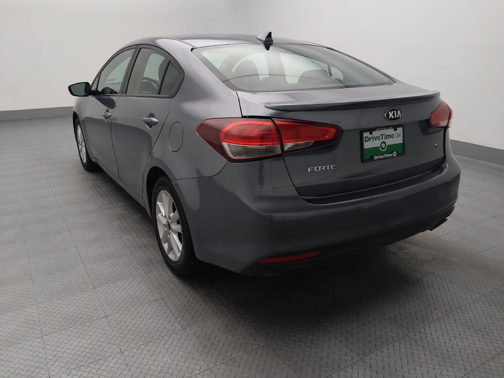 Used 2017 Kia Forte S FWD image 6