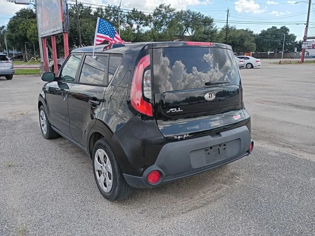 Used 2014 Kia Soul FWD image 3