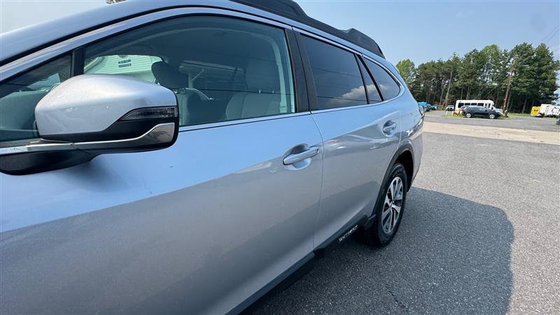 Used 2022 Subaru Outback Premium AWD/4WD image 15