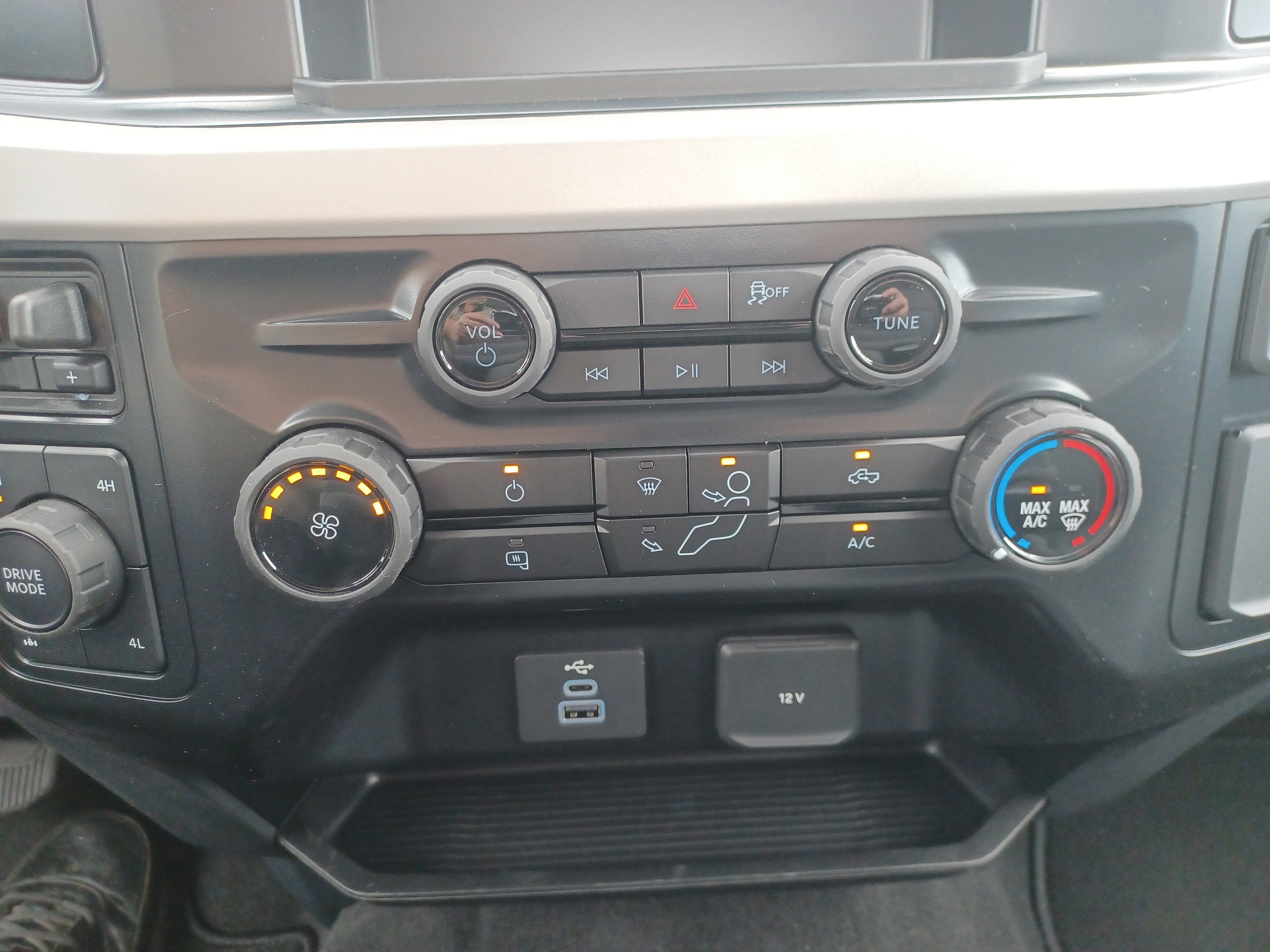 New 2026 Ford F250 XL w/ STX Appearance Package image 29