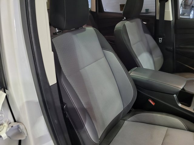 Used 2018 Ford Escape SE w/ SE SYNC Package image 57