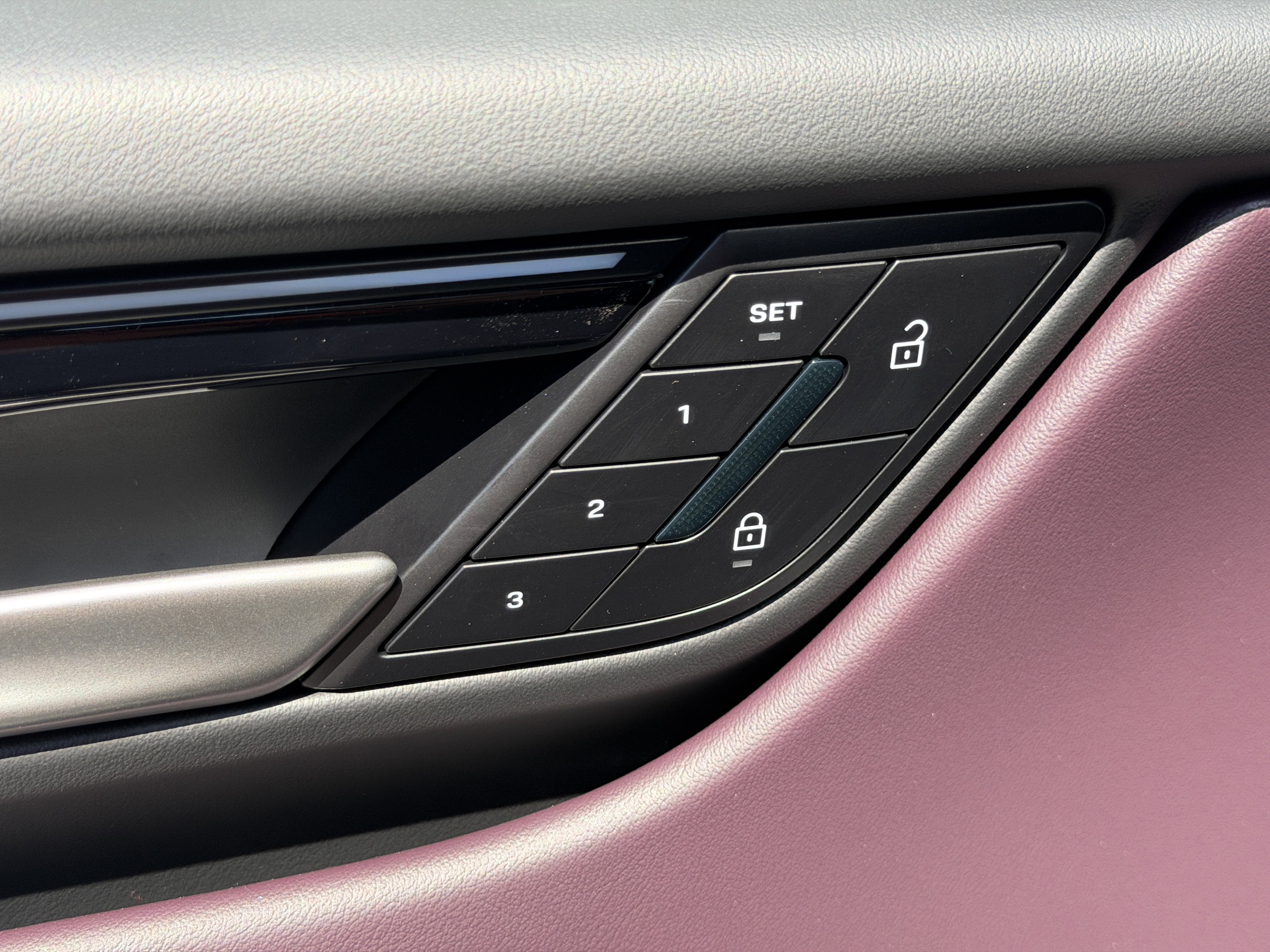 New 2026 Porsche Macan Electric image 21