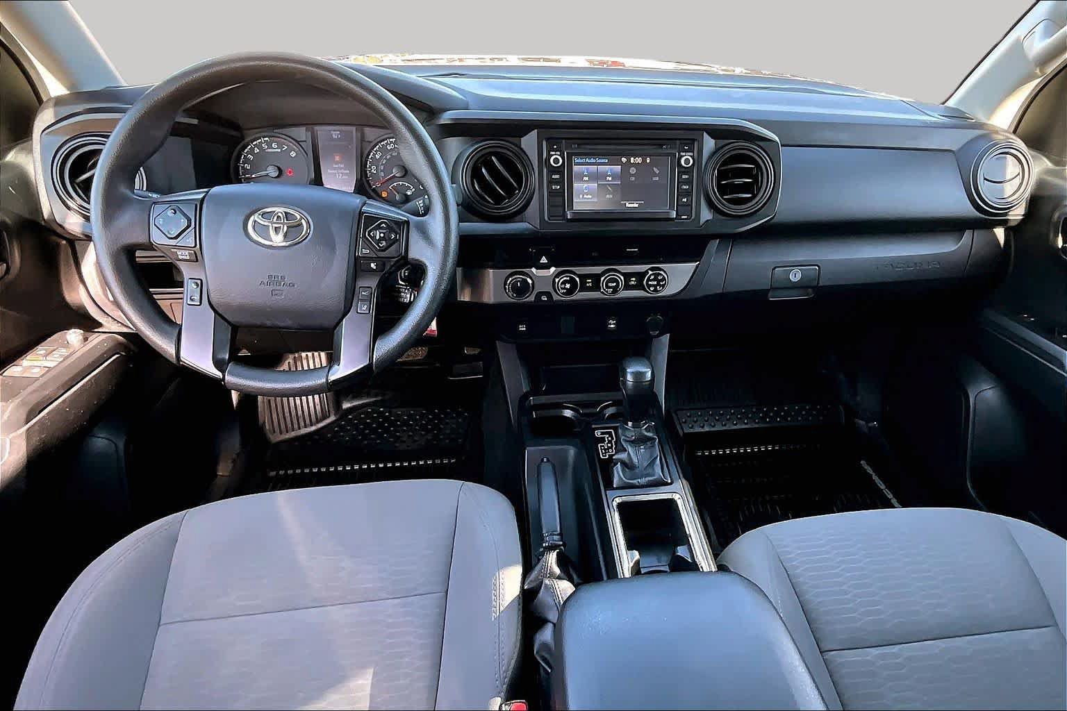 Used 2018 Toyota Tacoma SR AWD/4WD image 15