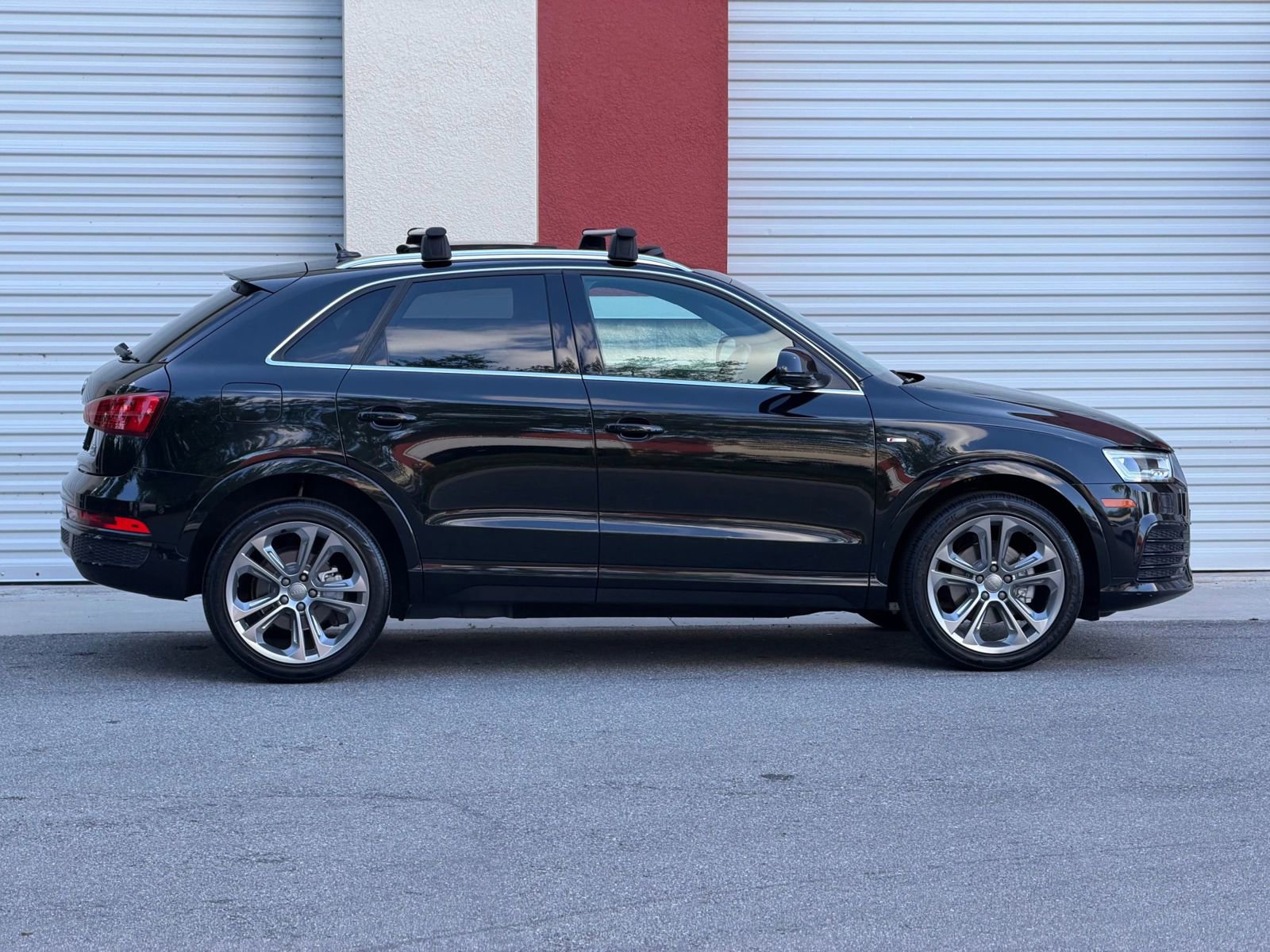 Used 2017 Audi Q3 2.0T Prestige w/ Prestige Package AWD/4WD image 6