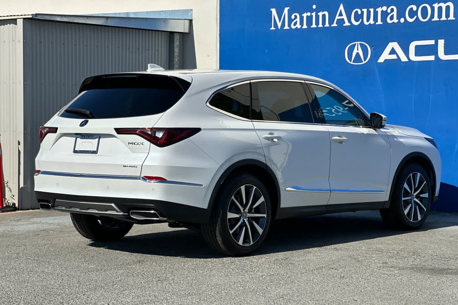 Certified 2026 Acura MDX w/ Technology Package AWD/4WD image 4