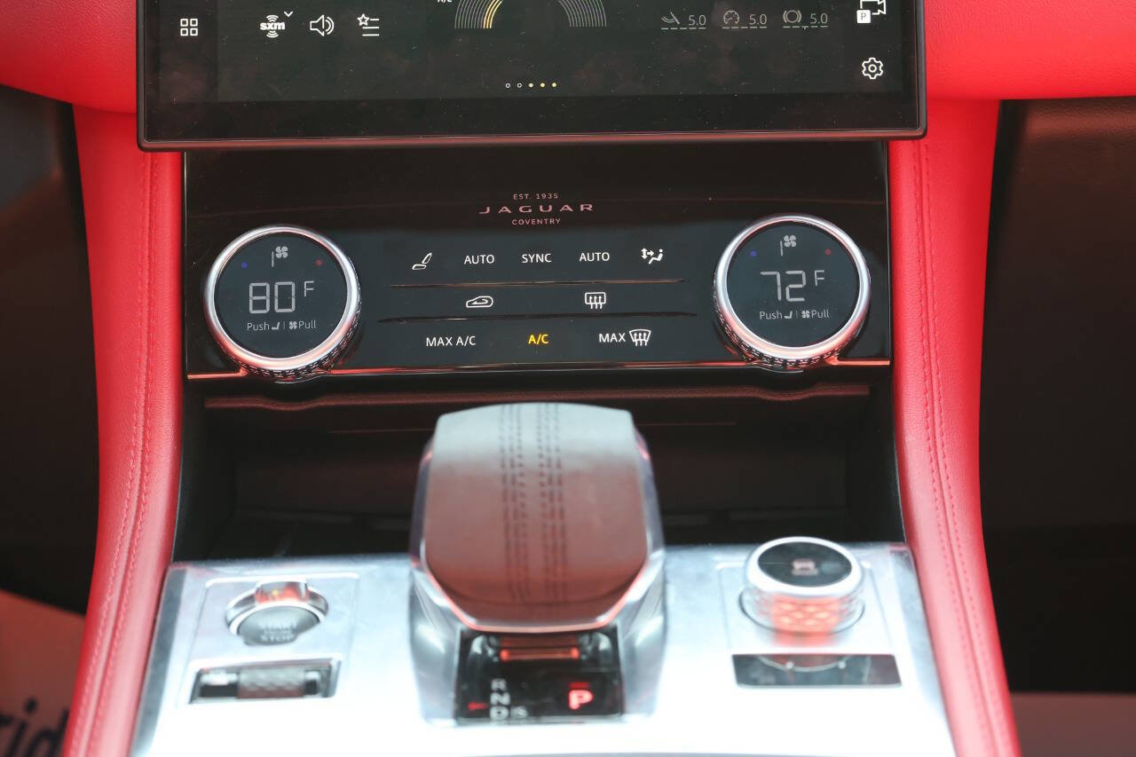 Used 2021 Jaguar F-PACE R-Dynamic S image 21