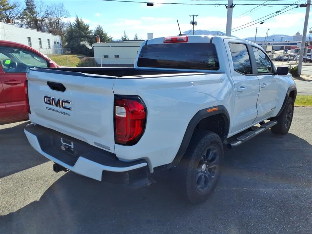 Used 2023 GMC Canyon Elevation w/ Trailering Package image 4