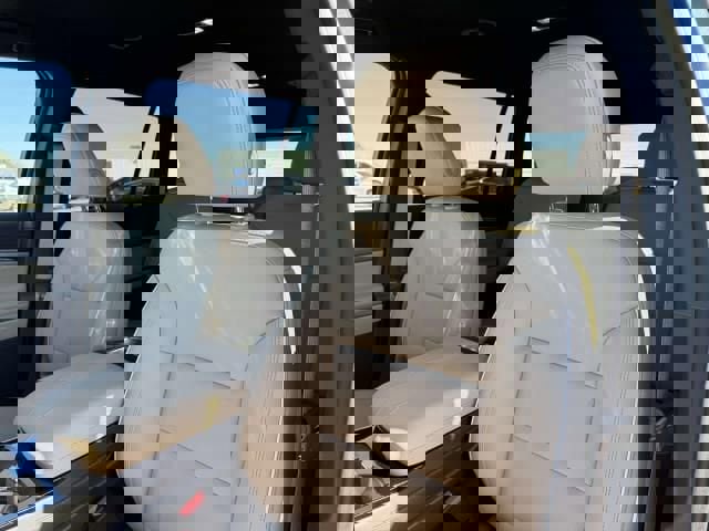 Used 2025 Buick Enclave Preferred w/ Super Cruise Package image 12