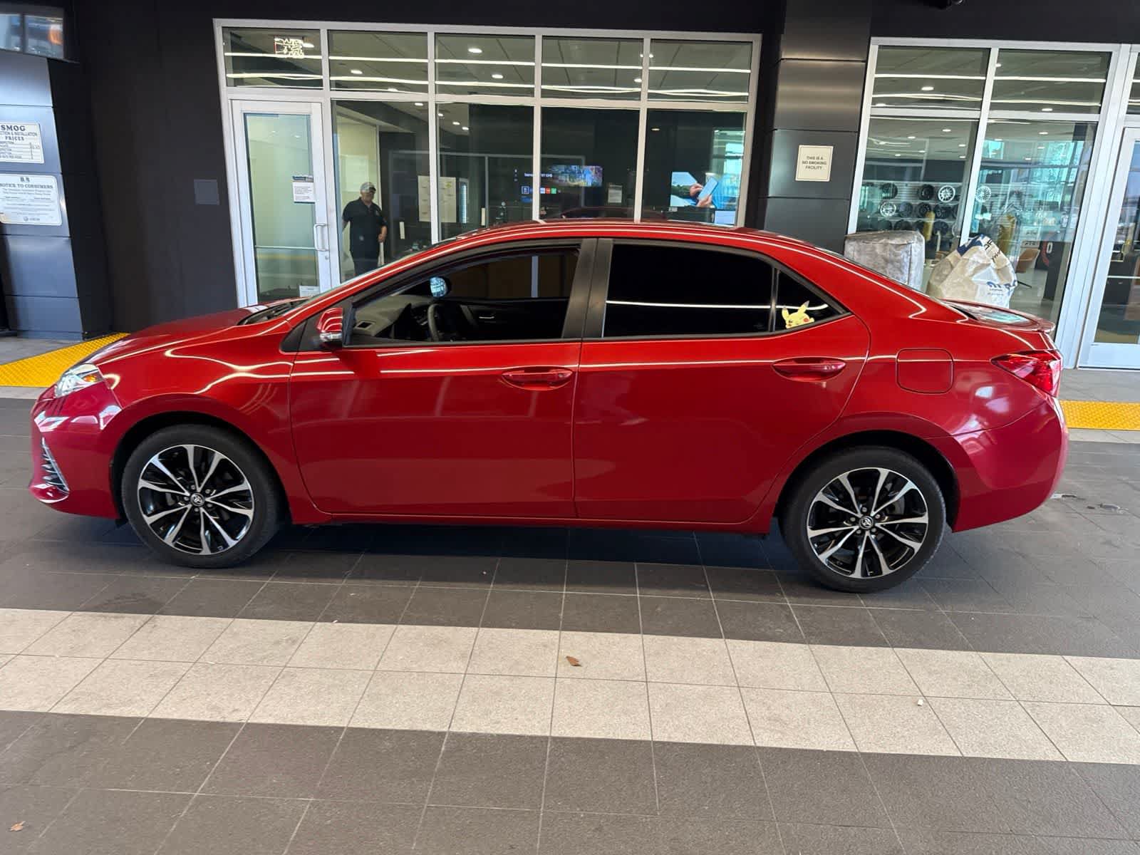 Used 2019 Toyota Corolla SE w/ Carpet Mat Package (TMS) FWD image 14