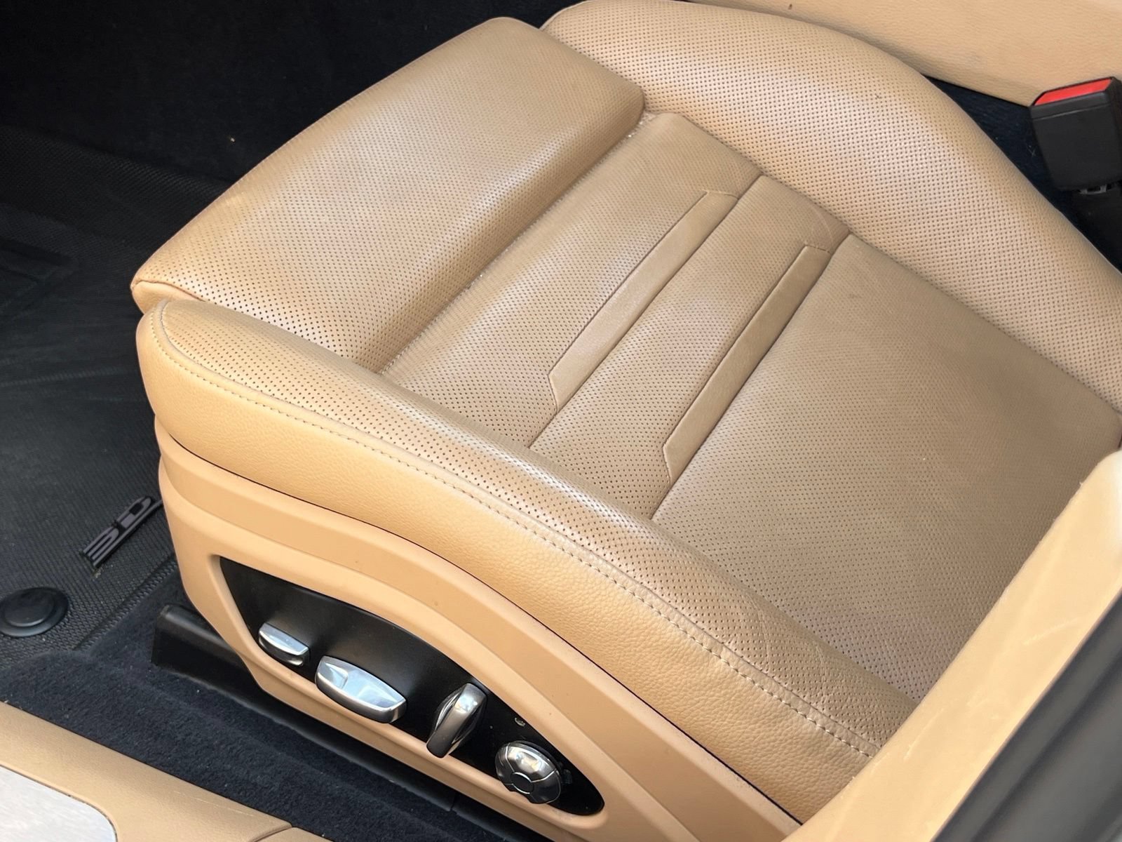 Certified 2020 Porsche Panamera 4 AWD/4WD image 36