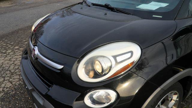 Used 2014 FIAT 500L Trekking w/ Popular Equipment Group image 29