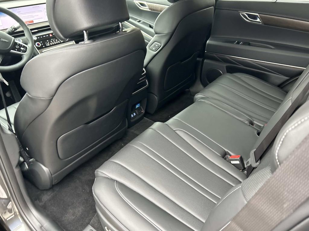 New 2026 Genesis GV80 2.5T Select image 19