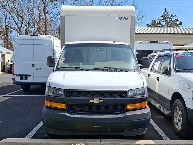 Used 2021 Chevrolet Express 3500 w/ Power Convenience Package image 2