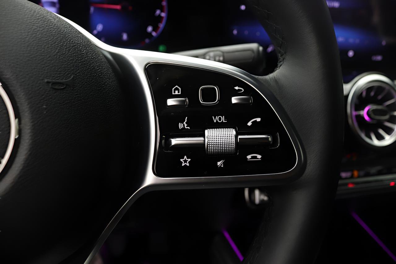 Certified 2023 Mercedes-Benz GLA 250 image 12