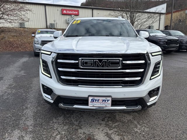 Used 2025 GMC Yukon XL Elevation image 8