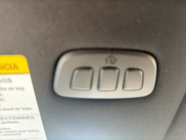 Used 2025 Ford Explorer ST-Line w/ ST-Line Street Pack image 19