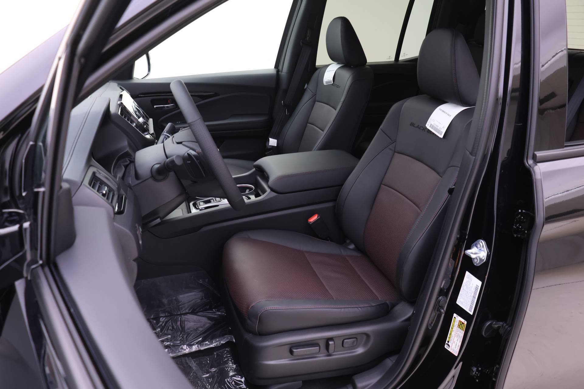 New 2026 Honda Ridgeline Black Edition image 4