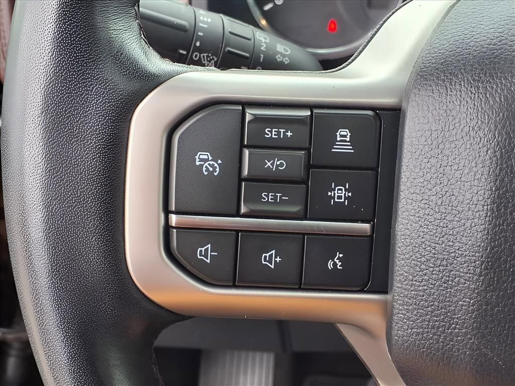 Used 2024 Ford Expedition Limited AWD/4WD image 16